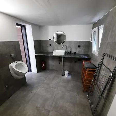 Silent Nature Tiny House - Mit Pool - Holiday home Porec